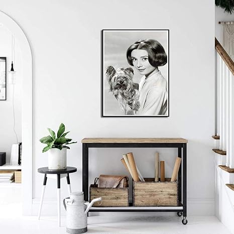 Amazon オードリー ヘップバーンポスター 装飾ホームアート装饰ワーク壁写真hdプリントファッションキャンバスリビングルームの壁アート装饰寝室の壁の装飾絵画インテリア50x70cmいいえフレーム ウォールステッカー オンライン通販