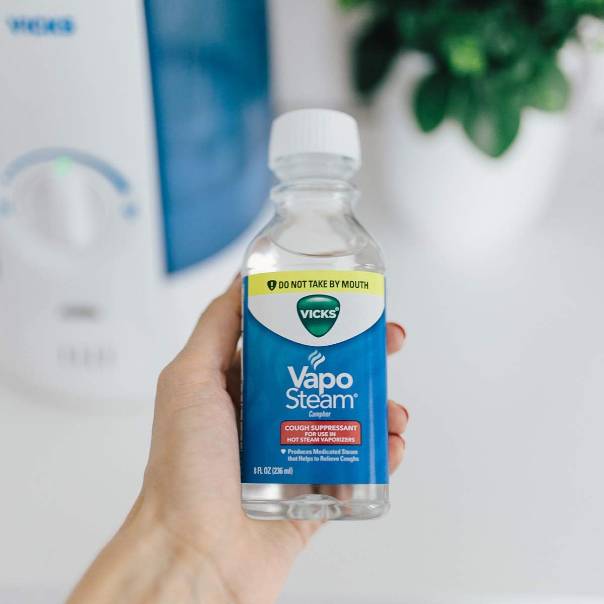Vicks VapoSteam Medicated Liquid with Camphor, a Cough Suppressant, 8 Oz – VapoSteam Liquid Helps Relieve Coughing, for Use in Vicks Vaporizers and Humidifiers: Health & Personal Care