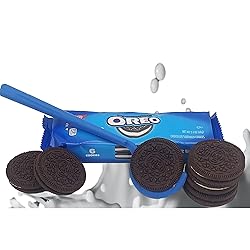 COOKIE DIP AND OREO COOKIES. Six Cream Filled