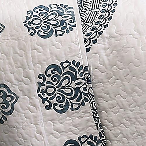 Cotton quilt set with medallion pattern, matching pieces, valued at $99.