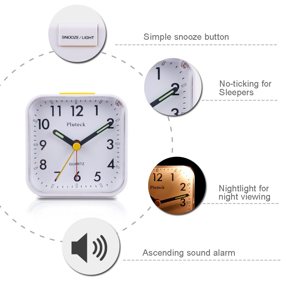 Pluteck Non Ticking Analog Alarm Clock with Nightlight and Snooze