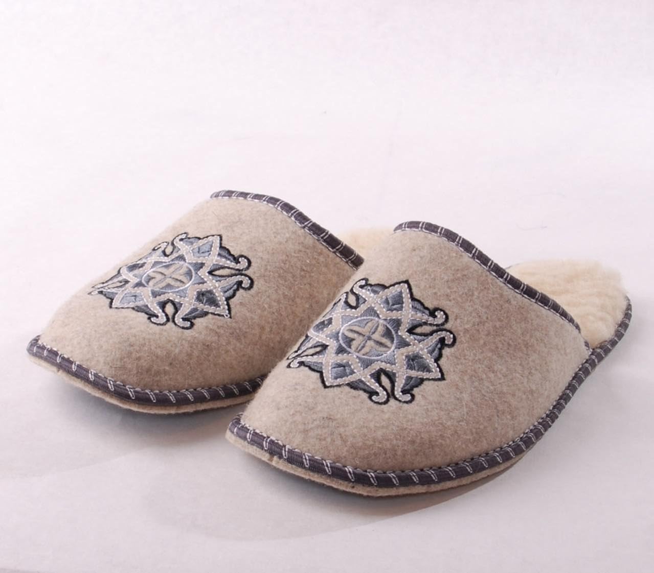 vikings slippers mens