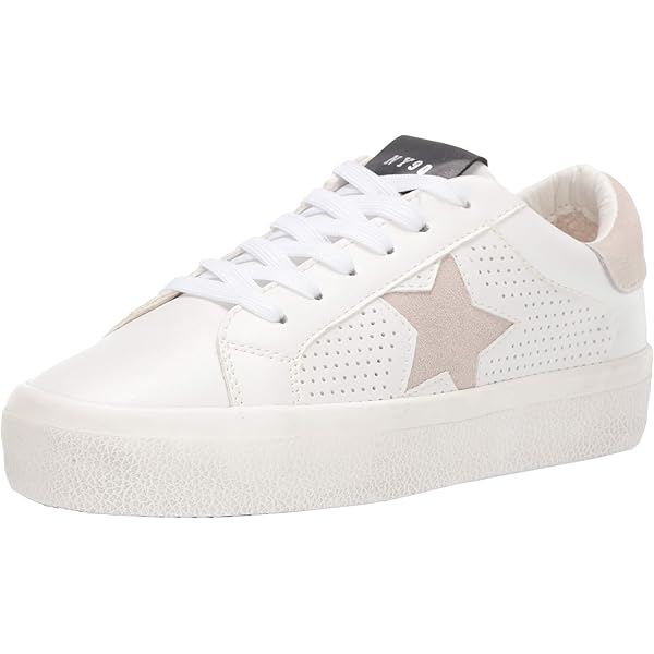 てんとう虫専用【美品】ARMANI COLLEZIONI ホワイトレザー Amazon.com | Armani Exchange Woman's Kurt Sneaker, Milano