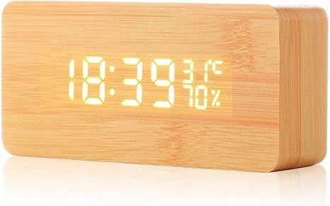 Amazon Co Jp Acetek 置時計 デジタル 目覚まし時計 Led 多機能 アラーム 木目 カレンダー付 温度湿度計 大音量 音声感知 Usb給電 電池 おしゃれ ナチュラル 卓上寝室台所用 プレゼント ベージュ ホーム キッチン