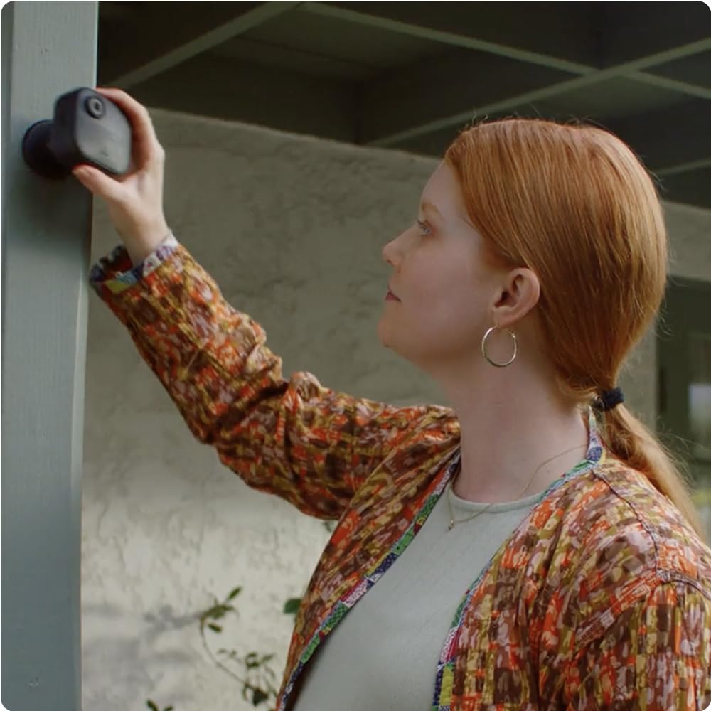 Die neue Blink-Kamera Outdoor 4 + Blink Videotürklingel (Weiß)| Kabellose intelligente HD-Sicherheitskamera, zwei Jahre Batterielaufzeit | 1-Kamera-System mit enthaltenem Sync Module Core | IP65 6