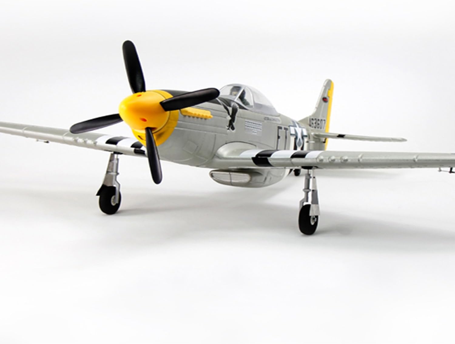 dynam p51 mustang