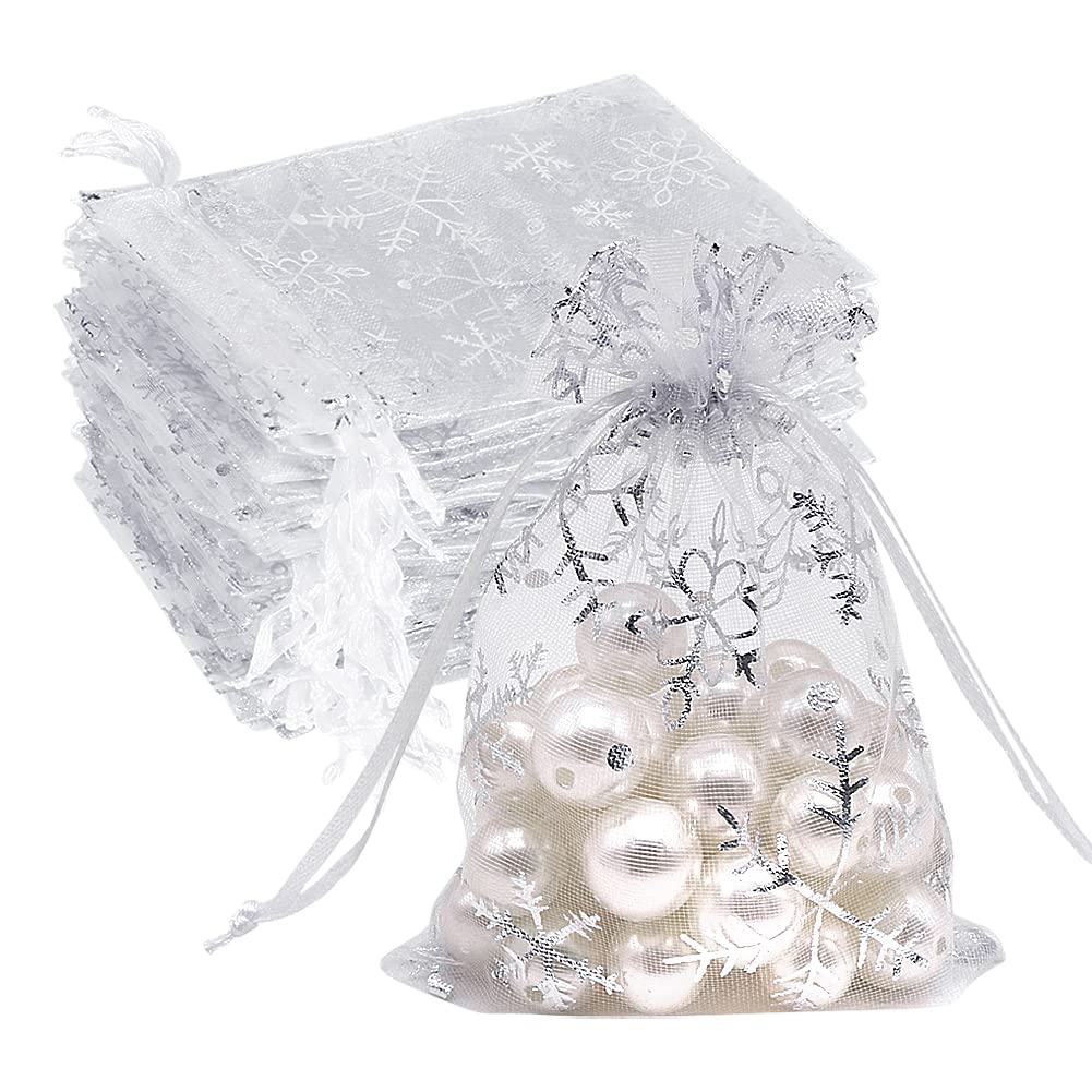100pcs Organza Gift Bags White Snowflake 9 x 12 cm, Small White Mesh Jewelry Pouches Little Drawstring Candy Bags for Christmas