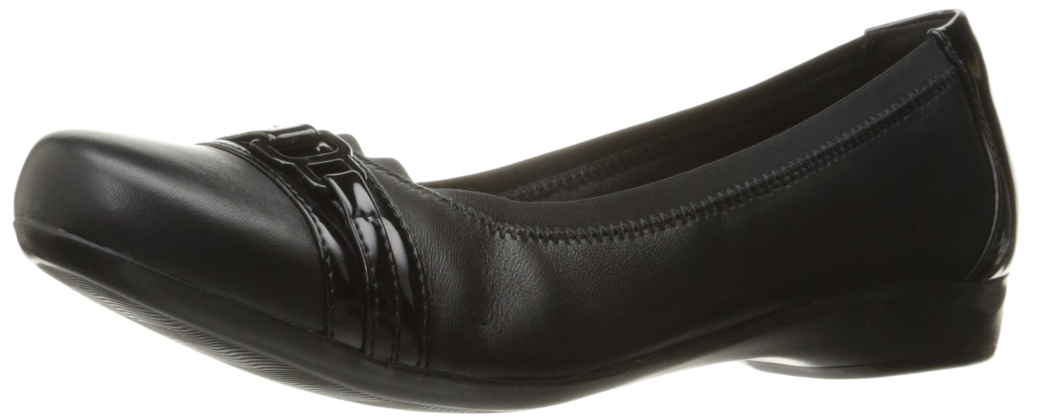 Clarks Women's Kinzie Light Flat