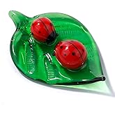 Gosknor Cute Tiny Ladybug Figurine, Mini Crystal Green Leaf Glass Ladybug Insect Ornament Hand-Blown Glass Collectible Figurines Colorful Crystal Animals Statue for Decor Room Ornament