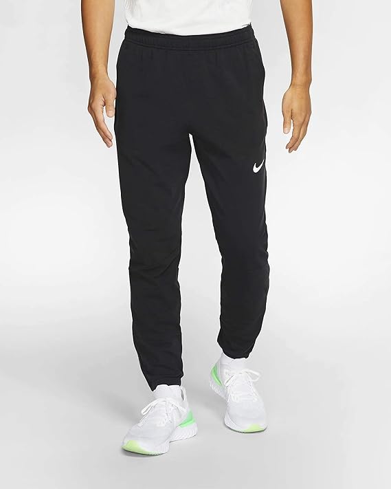 nike therma essential joggers