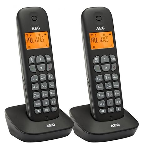 AEG Voxtel D135 Twin - Zwei schnurlos DECT Telefon mit Anrufbeantworter