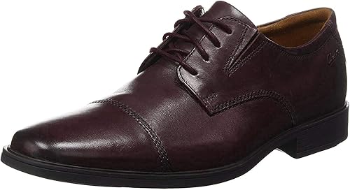 clarks cap toe shoes
