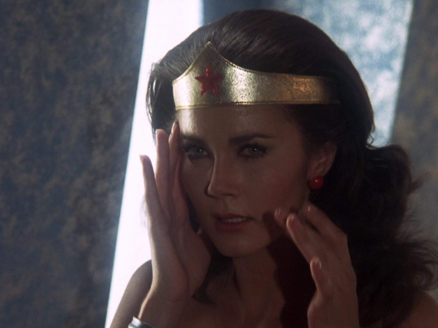 Watch Wonder Woman Season 1 | Prime Video
