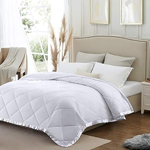 SunStyle Home Queen Size Bedspread Quilt, Coverlet Lightweight Comforter Down Alternative Blanket with Satin Trim, Cozy Soft Thin Quilted Blanket for All Seasons (90