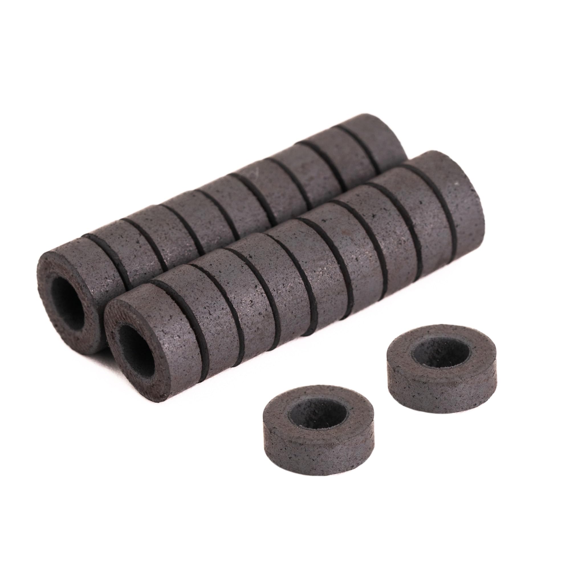 Y10 Ferrite Magnets for Arts, Crafts, Model Making, DIY and Hobbies - 8mm O.D. x 4mm I.D. x 3mm thick - 0.07kg Pull - Pack of 20