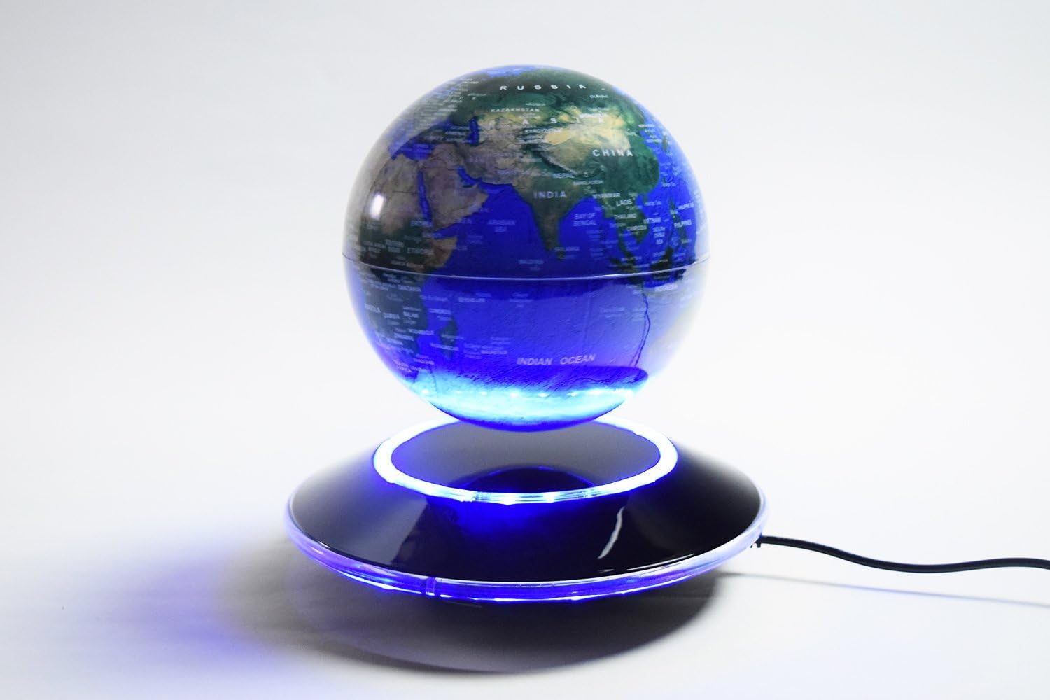 Amazon 宙に浮く自転する地球儀 Ledライト内臓 Fl 001 地球儀 文房具 オフィス用品