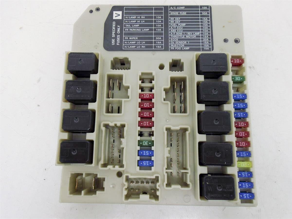 2008 2009 2010 Nissan Rogue Under HOOD Engine Fuse Relay Box unit 24381