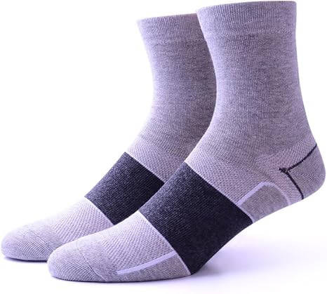 nike socks with r and l on them