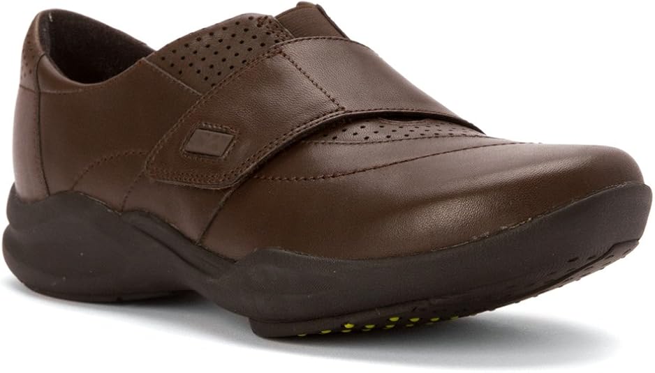 Clarks Women's Wave Groove Walking Shoe Shoes