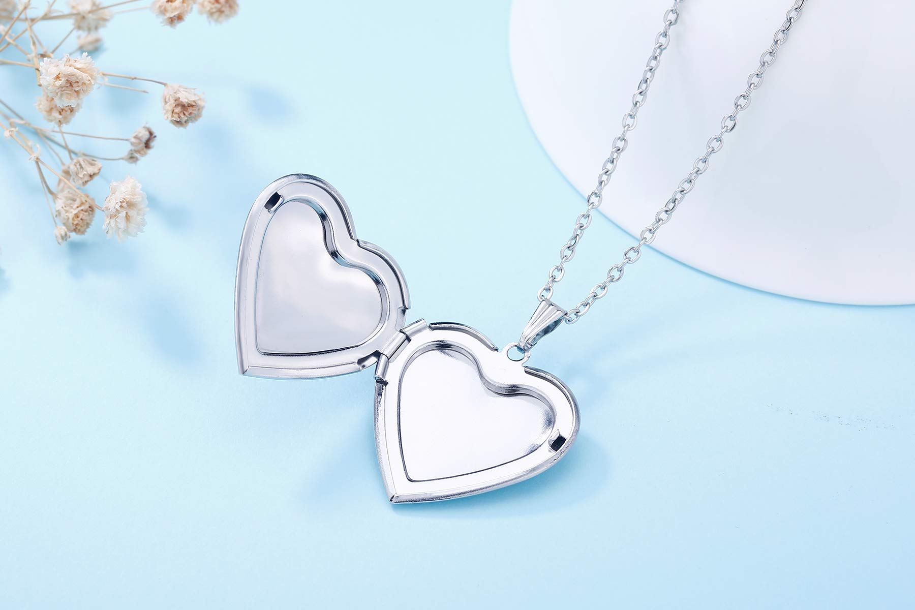 YOUFENG Love Heart Locket Necklace that Holds Pictures Polished Lockets Necklaces Birthday Gifts