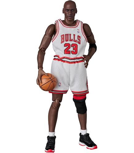 Medicom Michael Jordan 1992 Team USA Mafex Action Figure