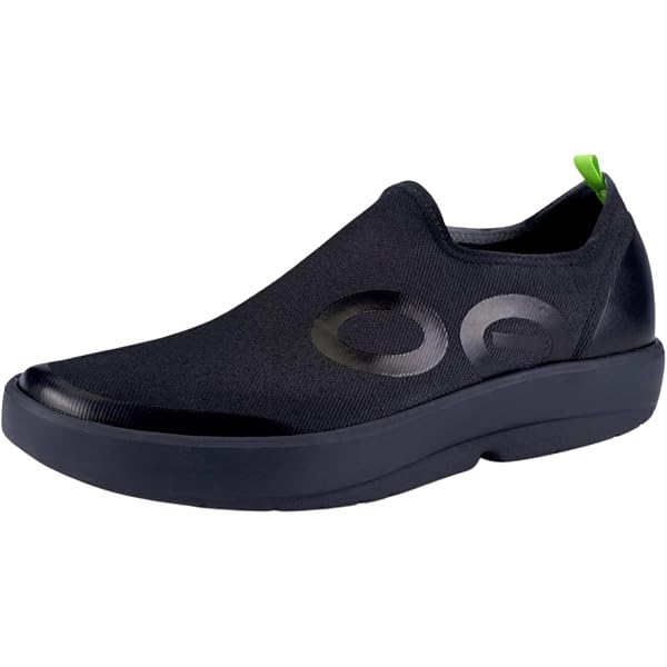 Amazon.com | OOFOS OOmg Low Shoe, White & Black - Men display picture 1