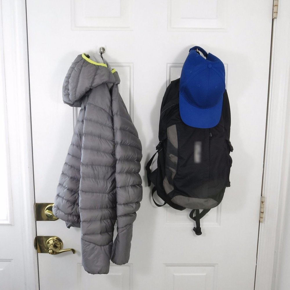 iRoundy 4 Stück Mini Super Starker Magnethaken für Tasche Reinigungstuch Schlüssel Handtücher Halter, 25 mm-holds bis 22 kg - Kraftvolle Neodym Magnet Halterung Haken, für Küche Badezimmer