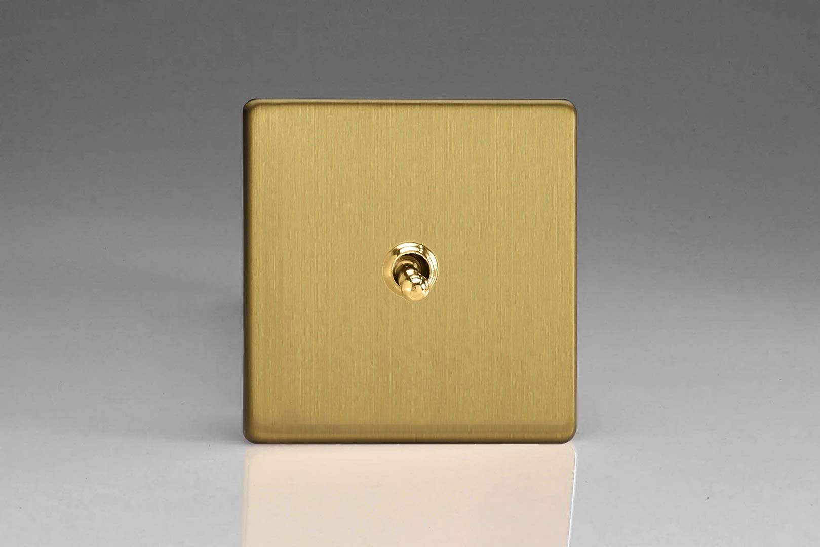 Varilight - 1G 1 or 2W 10A Classic Toggle Switch Dimension Screwless Brushed Brass - XDBT1S