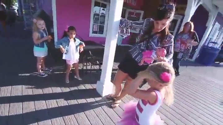 4 Adora+Accessories+Changing+Neutral+Pattern