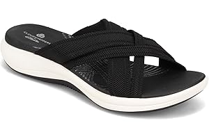 Clarks Women's Roseville Bay Flat Sandal