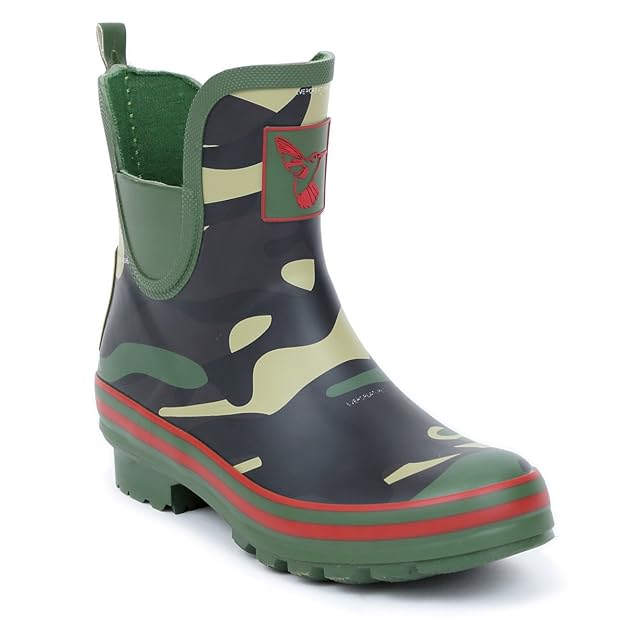 Evercreatures Kurze Damen Gummistiefel Camo Meadow Camouflage - Fallen normal aus