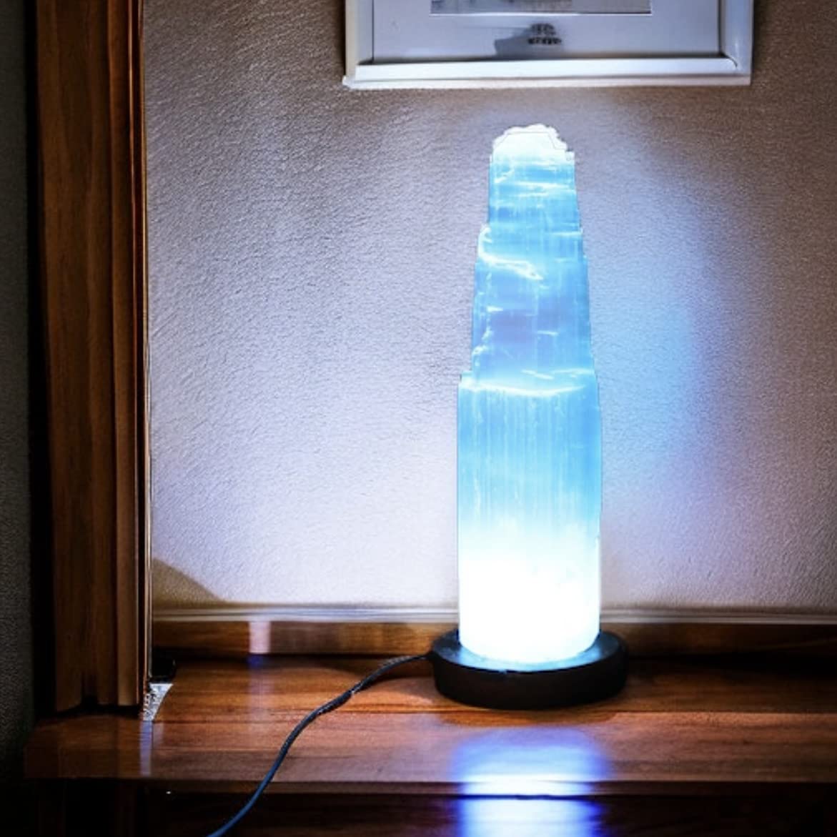 vingardium leviosa Pure Selenite Crystal Rock USB Mountain Tower LED Lamp Handcrafted Multi-Colour Wooden Base Meditation Healing Energy Mineral Gift Home Decoration Lamp (20cm)