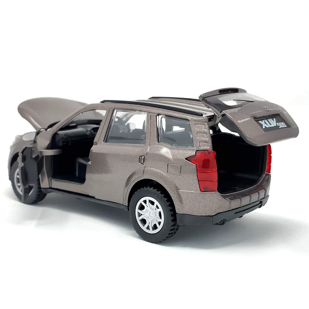 xuv 500 toy car price
