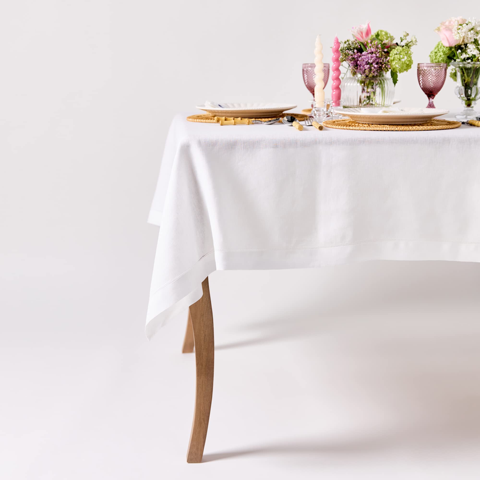 CLIO & CLOVER Linen tablecloth - 100% pure linen white tablecloth 200gsm - Hemstitched edge white table cloth - 150 x 200cm for 6 seater table - By London brand, Clio and Clover