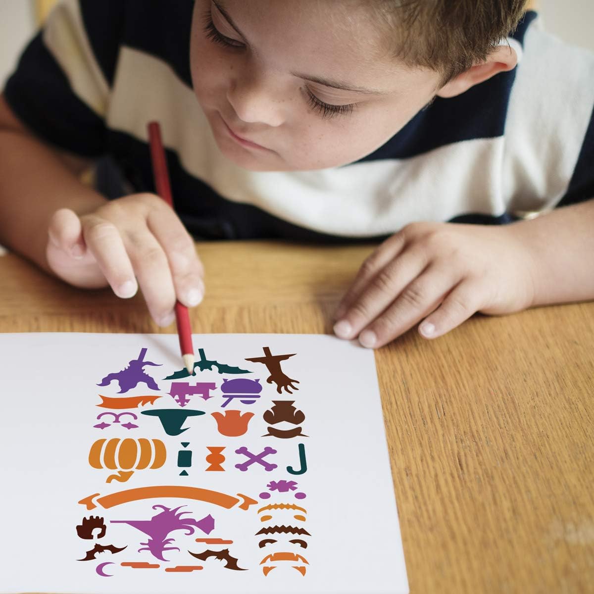 Stencil Drawing Kit for Kids, 25 Pcs Plastic Drawing Stencils with 400+ Shapes, Great Birthday Gift for Boy Girl: Kitchen & Dining