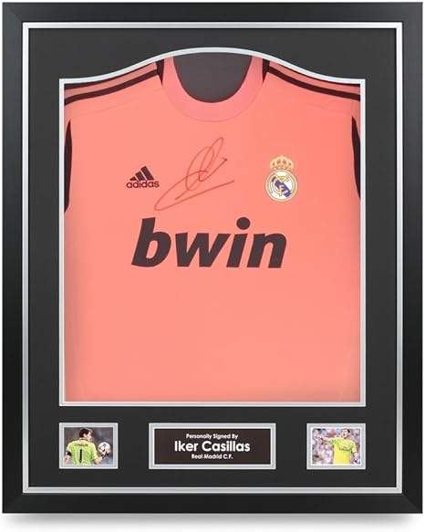 iker casillas signed jersey