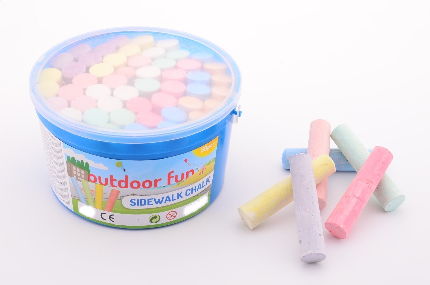 UMKYTOYS 50 PC Jumbo Chalks for Children Kids Sidewalk Chalk Bucket Outdoor Fun