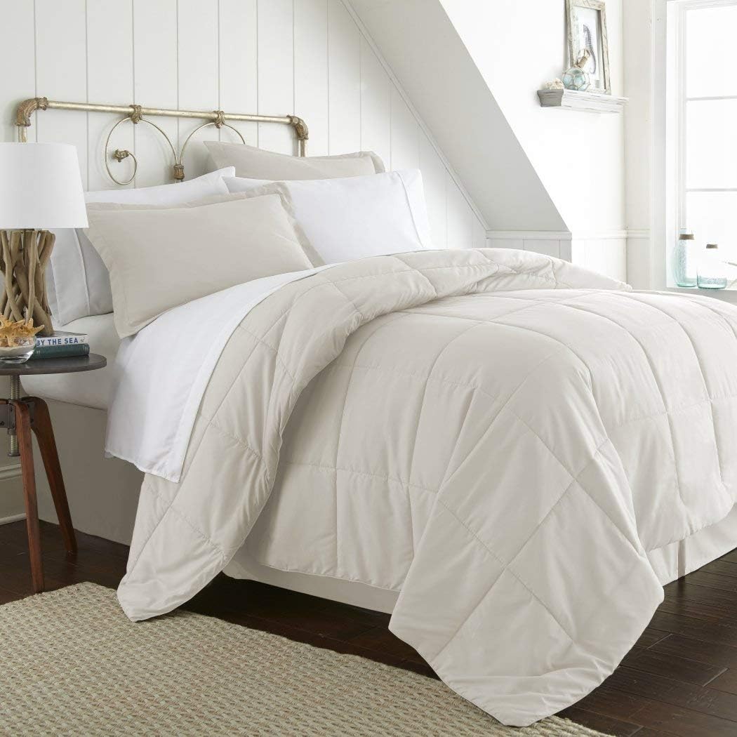 DP 8pc Ivory Solid Geometric Square Shape Pattern Comforter