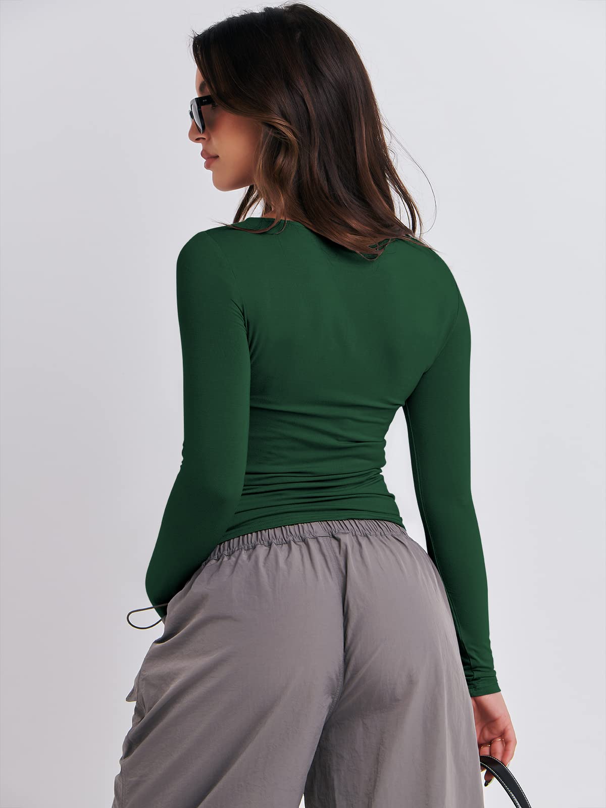 Women’s Long Sleeve Shirts Tight Fitted Going Out Crop Tops Crewneck Basic Tee Y2k Outfits Teens Girls Clothes