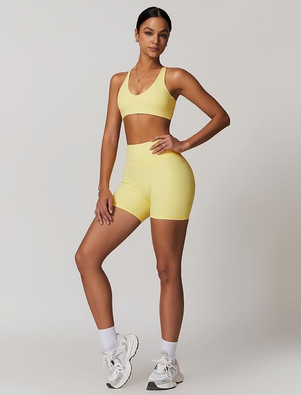 Sport Set Damen für Fitness: Gym Set 2 teilig mit V-Ausschnitt Twist zurück BH und Leggings kurz - Sommer Sportkleidung für Yoga, Pilates und Workout gelb S
