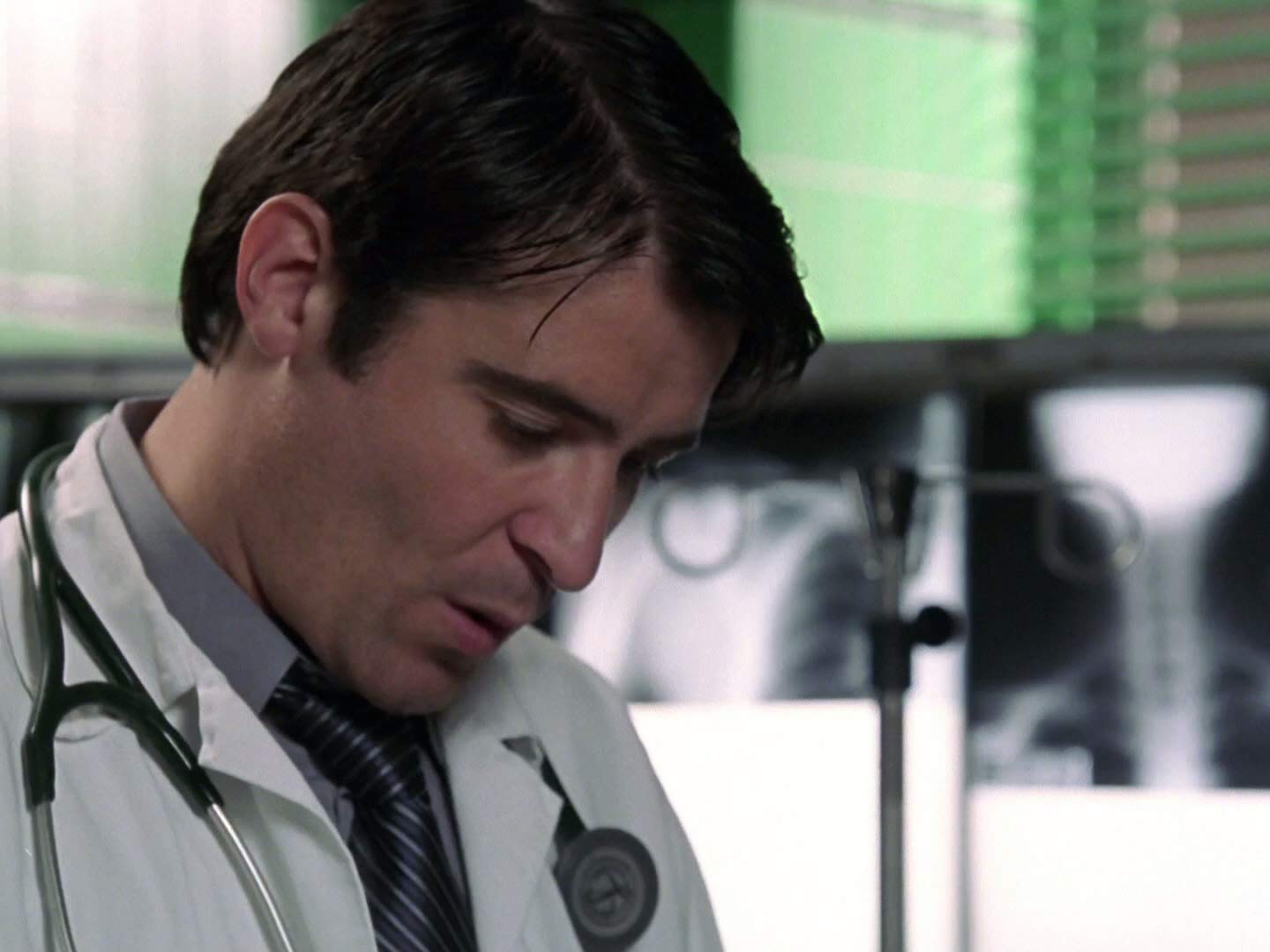 Watch ER Season 13 Prime Video