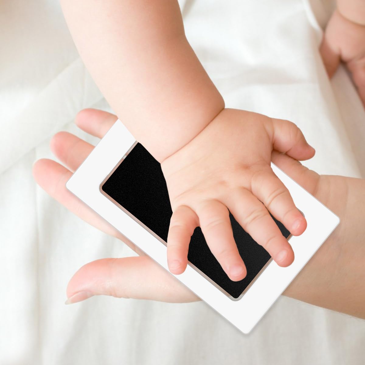 2 Pack Inkless Hand and Footprint Kit Ink Pad for Baby Handprint or Footprints Dog Pet Paw Newborn Clean Touch Safe Print Stamp Pads Kit Inkless Hand Imprint Cards Family Memory Keepsake Gift (Black)