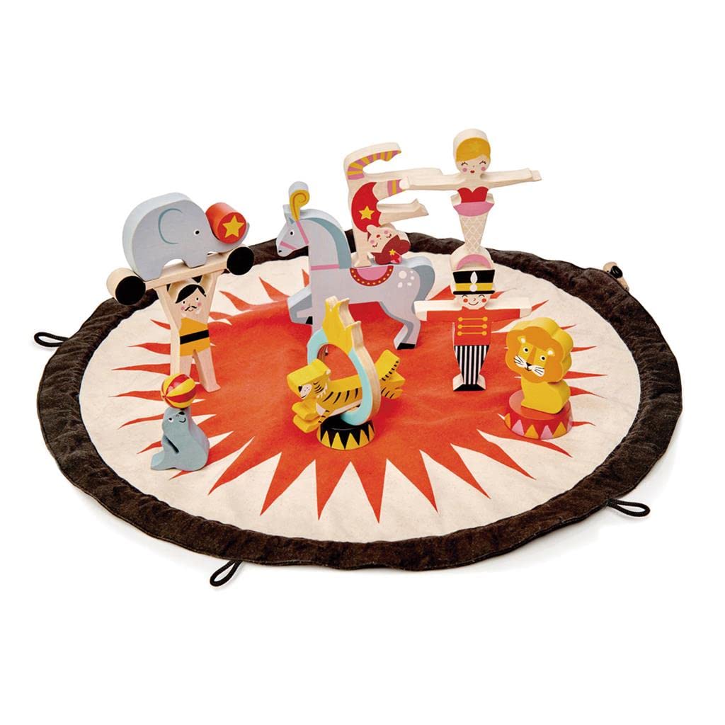 Tender Leaf Toys Circus Stacker - Wooden Circus Figures in a Carry Along Play Mat - Educational Game for 3-6 Years, 16 Pieces