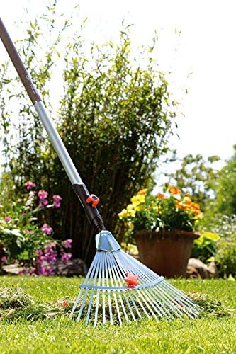 Gardena combisystem adjustable rake: Variable working width of 30-50 cm - Image 3