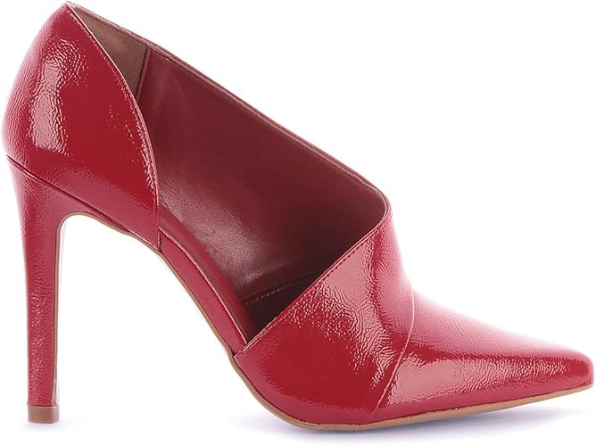 scarpin bege com solado vermelho