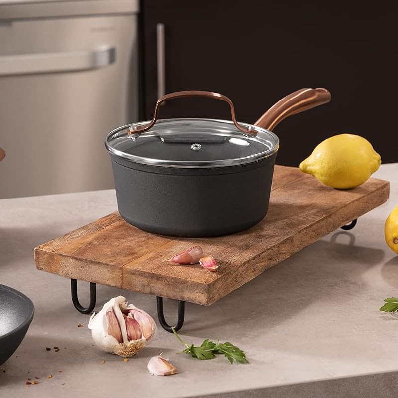 Cazo Polka Fantasy 16 Pot Golden. Diametro 16 cm, capacità 1,3 L, alluminio forgiato, non flinum più teflon, PFOA gratuito, adatto a tutti i tipi di cucine, copertura