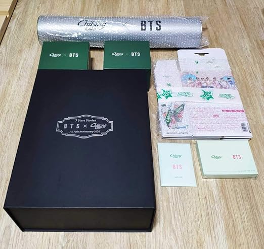 Amazon Bts 公式 チルソンサイダー 韓国 レアグッズ クリスタルオルゴール ポスター９枚 トレカ７枚 マグカップ２個 動画付usbなど アイドル 芸能人グッズ 通販