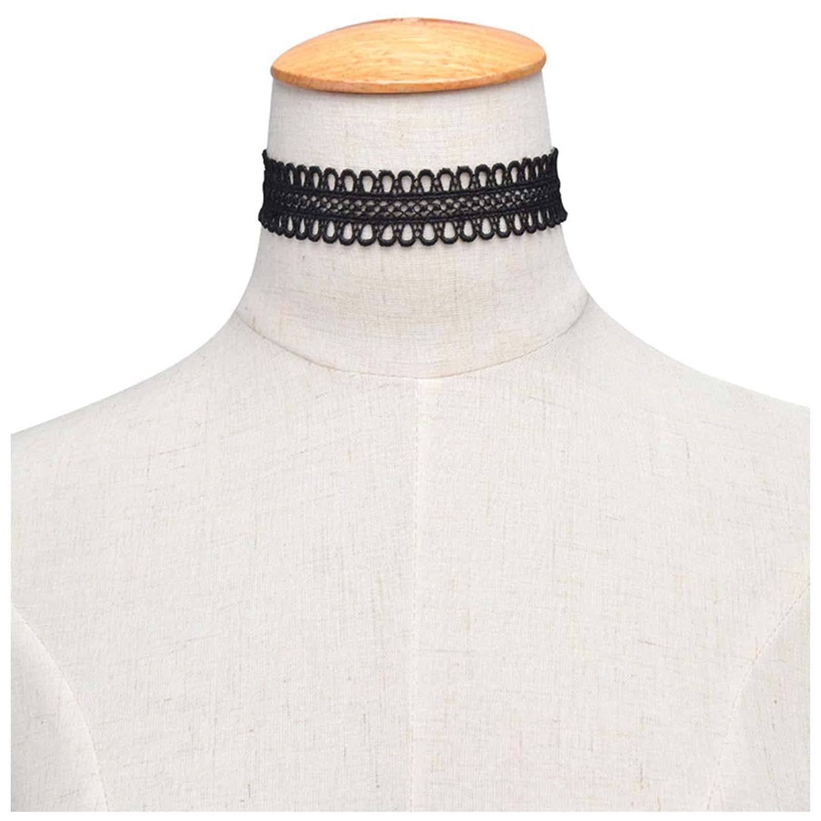 Yheakne Gothic Hollow Lace Choker Necklace Wide Lace Necklace Chain Black Plain Scalloped Lace Clavicle Necklaces for Women and Teen Girls (Black 2)