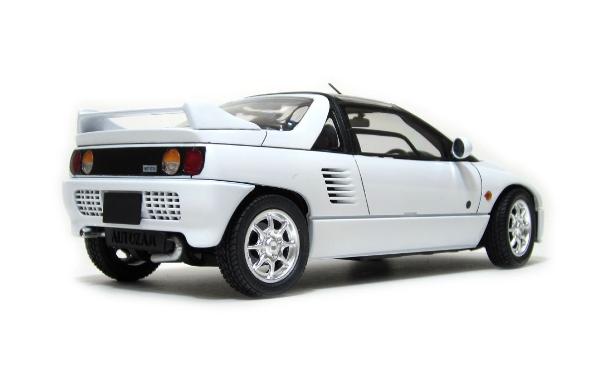 M2 1015 Autozam Az 1 1 24 Amazon Com Books