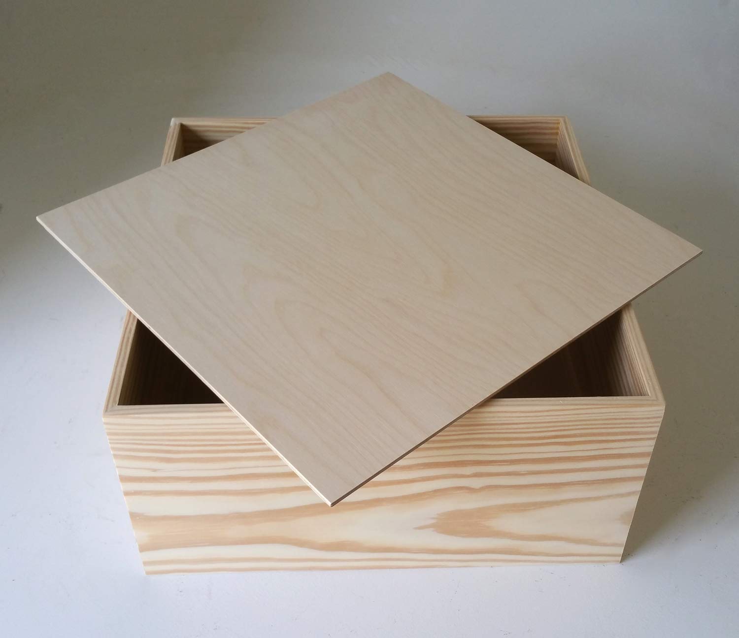 Wood Box With Lid 10 x 10 x 6". Unfinished/Natural Handmade